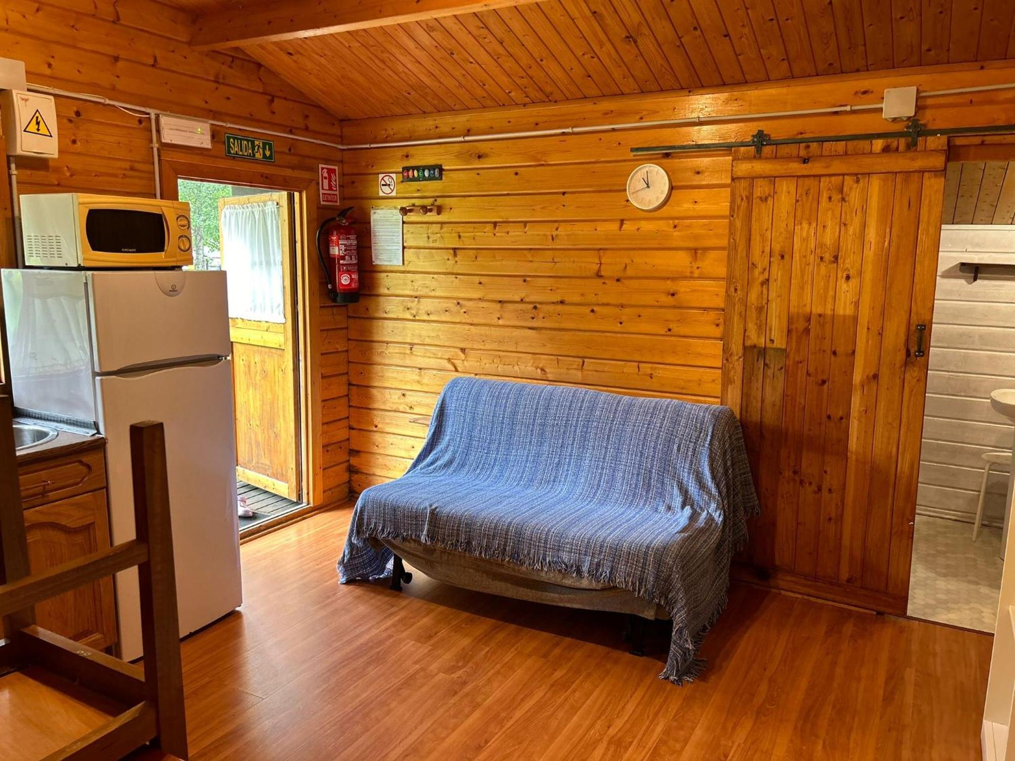 Camping A Grandella El Franco 객실 사진